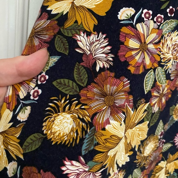 Awesome casual dress - Picture 2 of 7